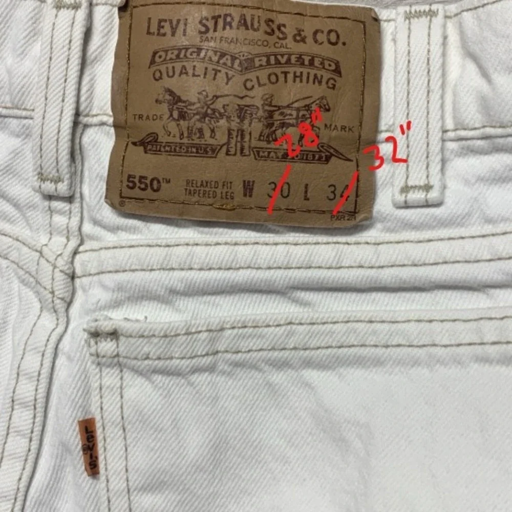 Vtg 90s Levis 550Tapered Leg Orange Tab White Denim Jeans ACTUAL 28x32